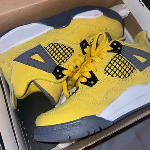 Retro Jordan’s 4